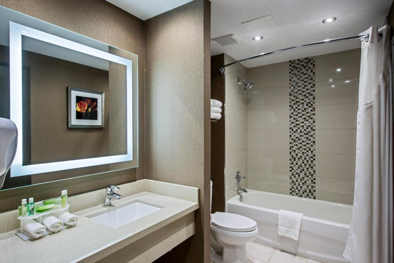 Quality Inn & Suites Regina Downtown מראה חיצוני תמונה